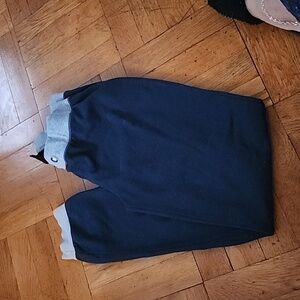 [179] Dark blue joggers